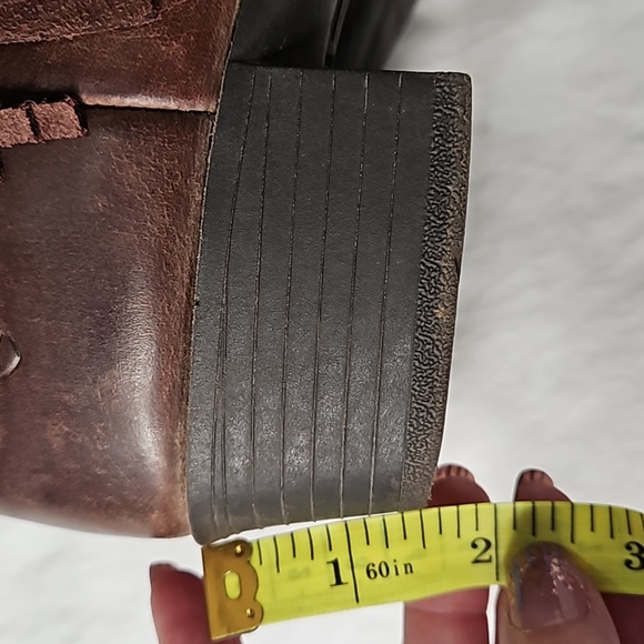 Ariat low fringe heeled brown boot  size 6 - Picture 13 of 15
